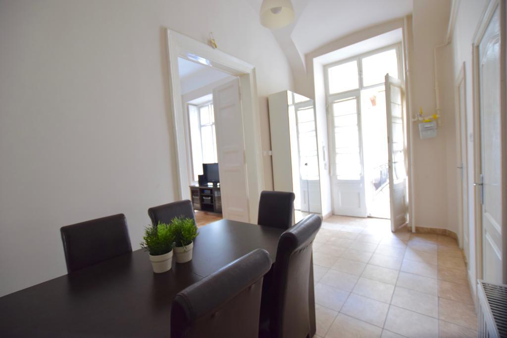 Standard Apartment By Hi5 - Muzeum 5 Будапеща Екстериор снимка