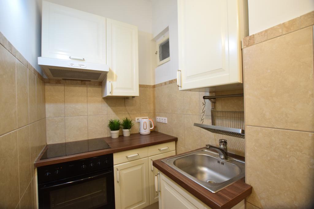 Standard Apartment By Hi5 - Muzeum 5 Будапеща Екстериор снимка
